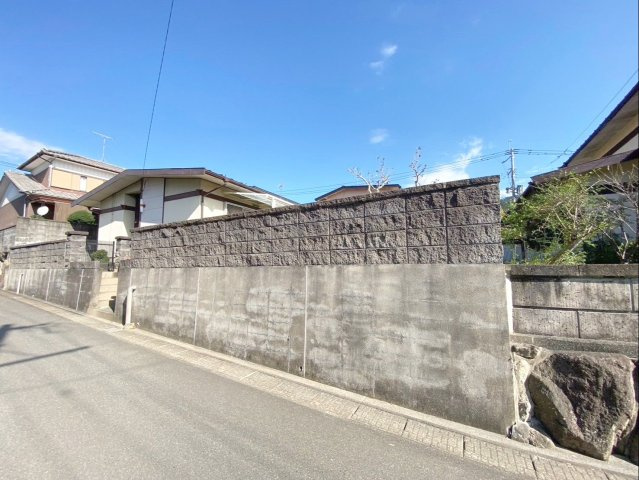 《オーナーチェンジ》糟屋郡須恵町大字須恵 戸建の前面道路含む現地写真|《オーナーチェンジ物件》前面道路含む現地写真です！
