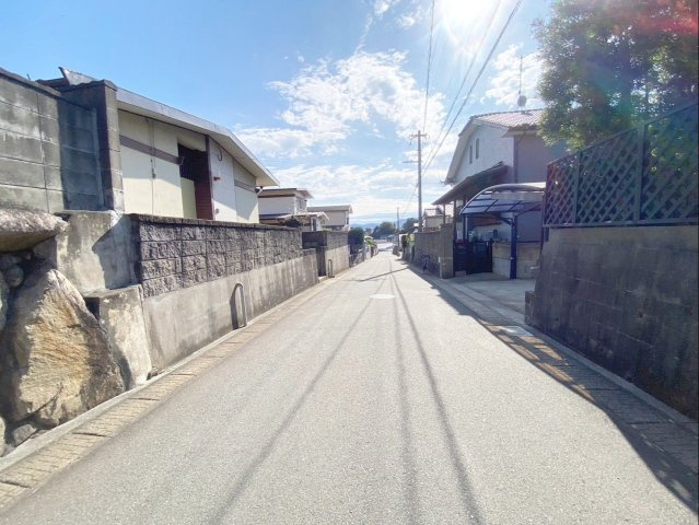 《オーナーチェンジ》糟屋郡須恵町大字須恵 戸建の前面道路含む現地写真|《オーナーチェンジ物件》前面道路の様子です！