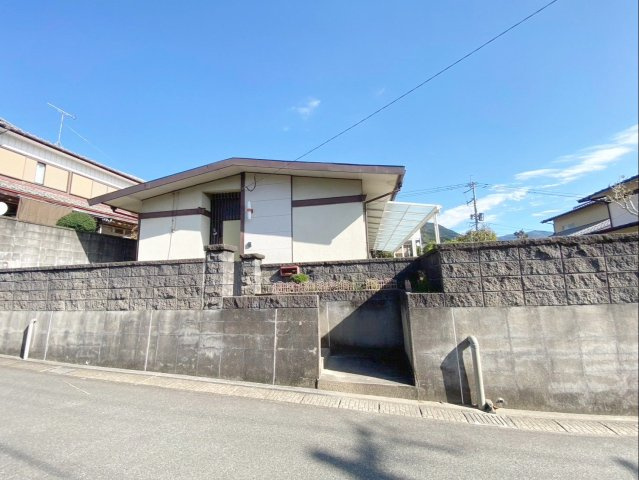 《オーナーチェンジ》糟屋郡須恵町大字須恵 戸建の外観|《オーナーチェンジ物件》閑静な住環境が守られた一種低層エリアです！