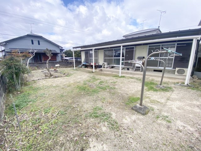 《オーナーチェンジ》糟屋郡須恵町大字須恵 戸建の庭|《オーナーチェンジ物件》お庭付きの物件です！