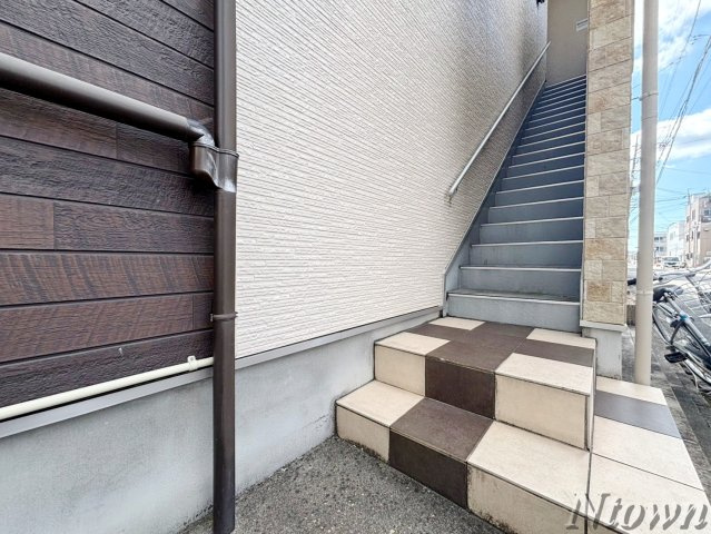【エントランス】 | CRESTA | 毎日通るエントランスはこのようになっています