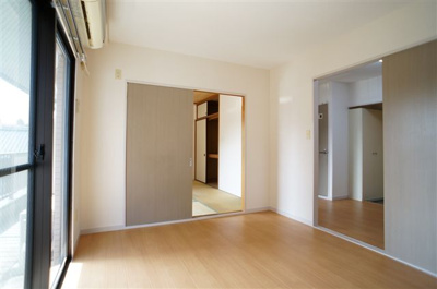 【洋室】 | ファミール喜沢 | ※室内写真は他の部屋のものになります