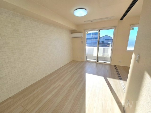D-square牟呂町の居間・リビング