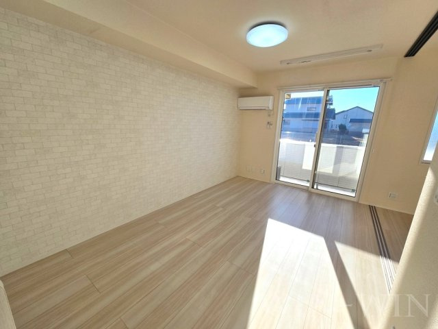 D-square牟呂町の居間・リビング
