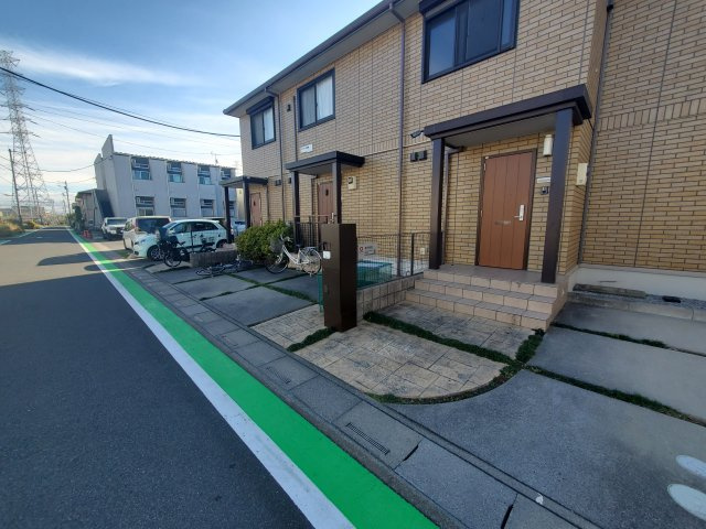 アンベリール美園のエントランス