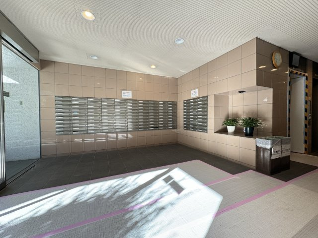 三井東陽ハイツのエントランス