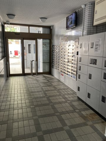 オクタワーズ松山道後のエントランス