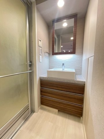 パークリュクス銀座8丁目monoの独立洗面台