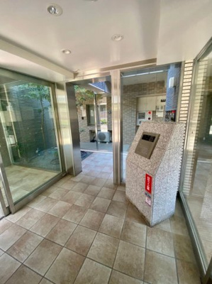 【ロビー】 | ルナソレイユ緑地公園