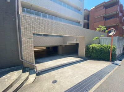 【駐車場】 | ルナソレイユ緑地公園