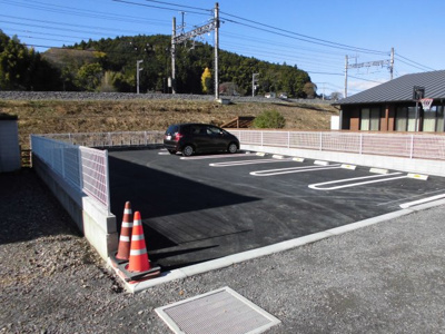 【駐車場】 | ホワイトシェル