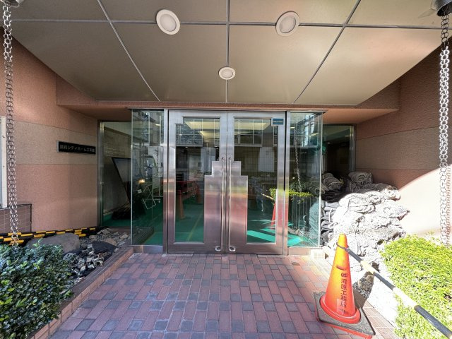 藤和シティホームズ本郷のエントランス