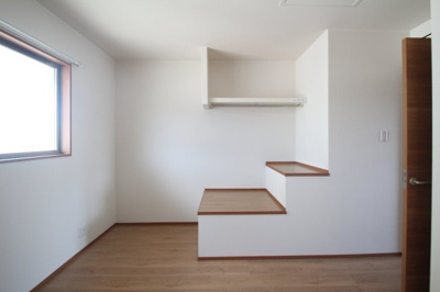 【収納】 | ドゥースール・ボワⅡ | 子供部屋にある収納です