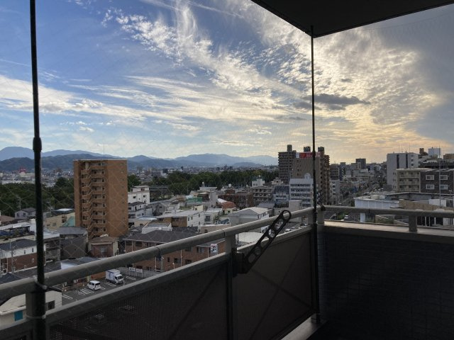 シビルタワーエンブレムの展望