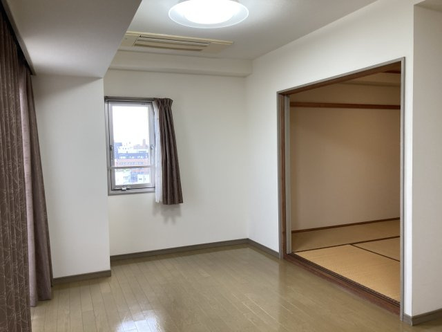 シビルタワーエンブレムの居間・リビング