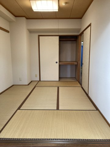 シビルタワーエンブレムの和室