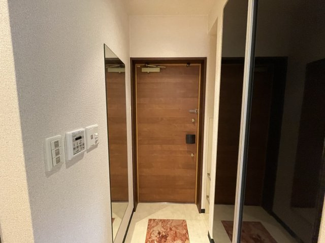 マスターズレジデンス道頓堀Ⅱの玄関|(参考)同マンション同間取り他部屋の写真