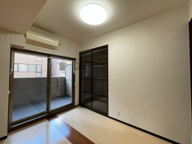 マスターズレジデンス道頓堀Ⅱの洋室|(参考)同マンション同間取り他部屋の写真