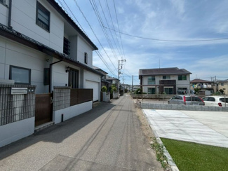 【前面道路含む現地写真】