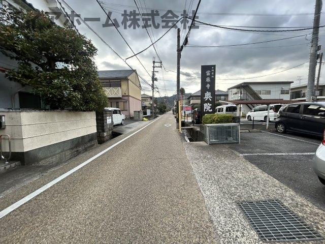 プレミール當麻の周辺