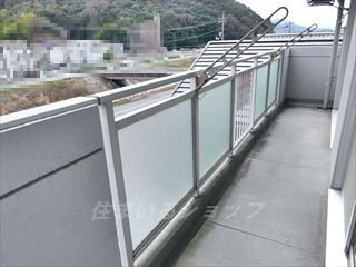 広島市安佐北区落合２丁目の賃貸マンションのバルコニー