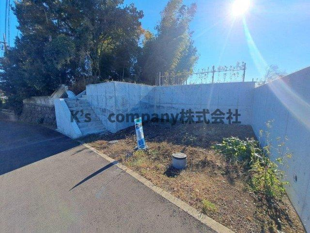 藤沢市打戻　建築条件無し　売地　２区画の外観|カースペース部分☆