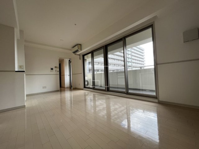 【居間・リビング】 | ロイヤルパークス桃坂 | ロイヤルパークス桃坂　リビング