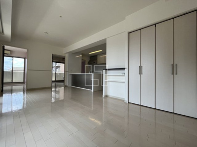 【居間・リビング】 | ロイヤルパークス桃坂 | ロイヤルパークス桃坂　リビング