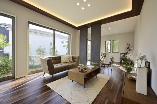 鎌倉市西鎌倉　築浅住友林業施工×リノベーション住宅の前面道路含む現地写真