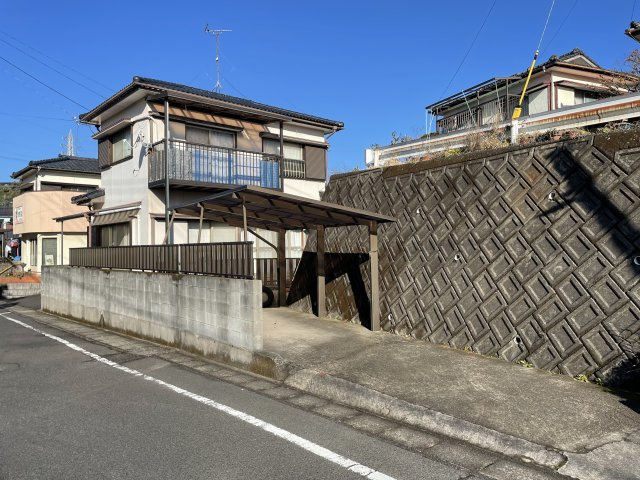 鹿児島市向陽二丁目戸建ての前面道路含む現地写真