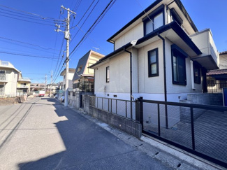 【前面道路含む現地写真】