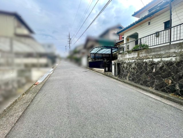 日進市五色園三丁目土地の前面道路含む現地写真