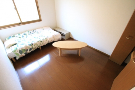 サンライフ市の玉【キャッシュバック対象】の洋室|個人の部屋や寝室として使える洋室です