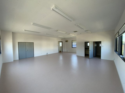 【内装】 | ティーエスビル | 3面採光