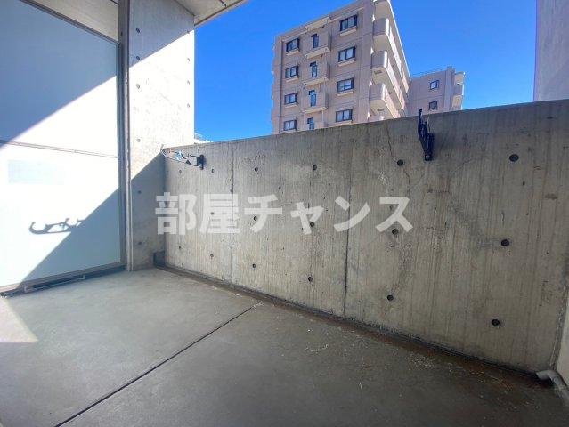 ブルームライフ鶴舞の駐車場