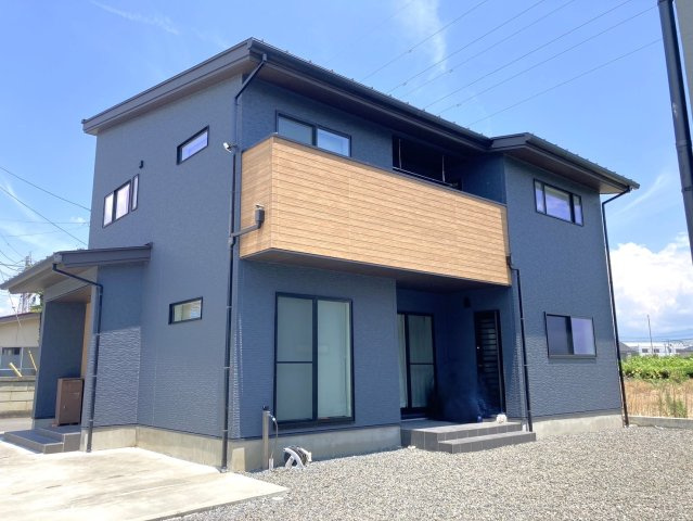 【外観】 | 【ZEH住宅】南アルプス市桃園 | 落ち着いた雰囲気の外観です