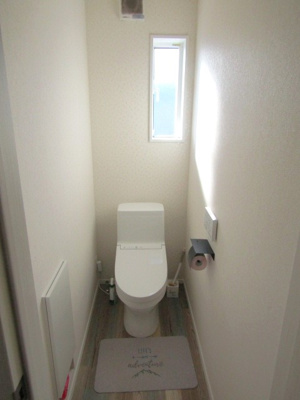 【トイレ】 | 【ZEH住宅】南アルプス市桃園 | 2階トイレ　とてもきれいです