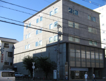 近江八幡市鷹飼町の事務所