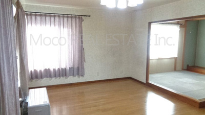 【居間・リビング】 | 網走市つくしヶ丘中古住宅