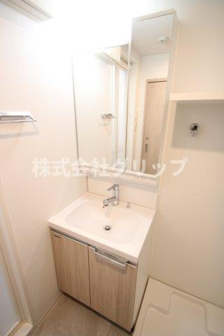 LUMEED横濱戸部の洗面所