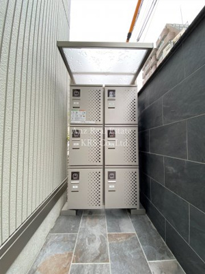 【その他共用部分】 | Mi casa KITAHORIE | 不在時に大変便利な宅配ボックスもあります！