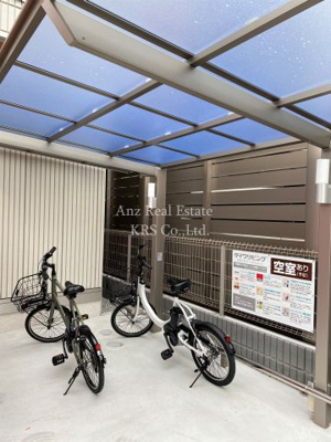 【その他共用部分】 | Mi casa KITAHORIE | 敷地内にある屋根付駐輪スペースです！