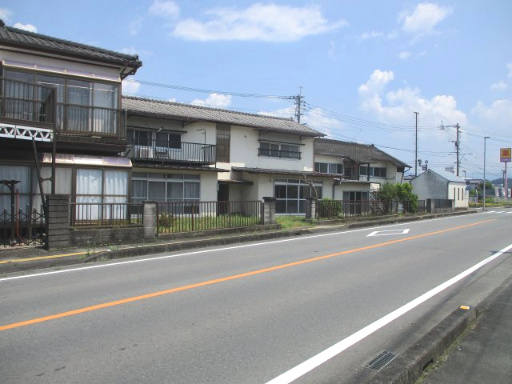 菊池市隈府　古家付売地