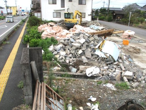 菊池市隈府　売土地の周辺|[建物解体工事中]