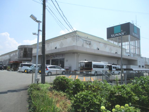 菊池市隈府　古家付売地の周辺|サニー夢空間の道向かえになりますので、大変買物便利。