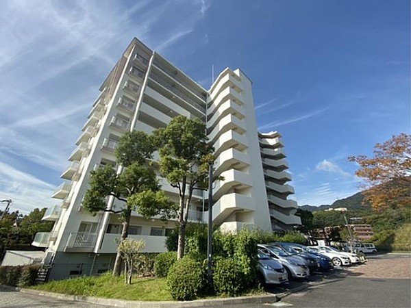 URフレール六甲桜ヶ丘の外観