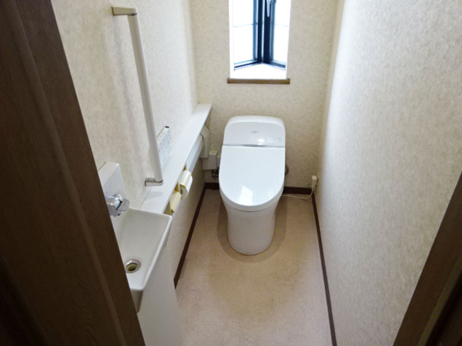 【トイレ】 | 清水町伏見 中古住宅 EH05462 | 清水町伏見　2Fトイレ