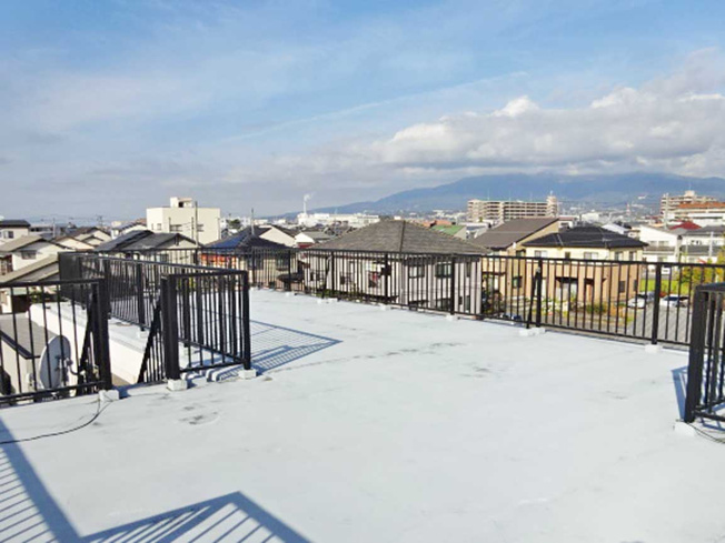 【バルコニー】 | 清水町伏見 中古住宅 EH05462 | 清水町伏見　屋上バルコニー