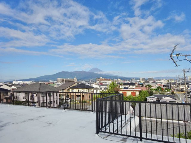 【展望】 | 清水町伏見 中古住宅 EH05462 | 清水町伏見　バルコニーから富士山が望めます