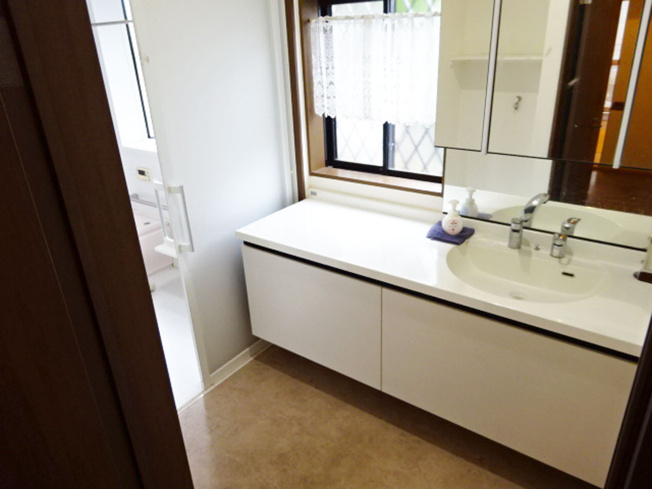 【独立洗面台】 | 清水町伏見 中古住宅 EH05462 | 清水町伏見　洗面化粧台